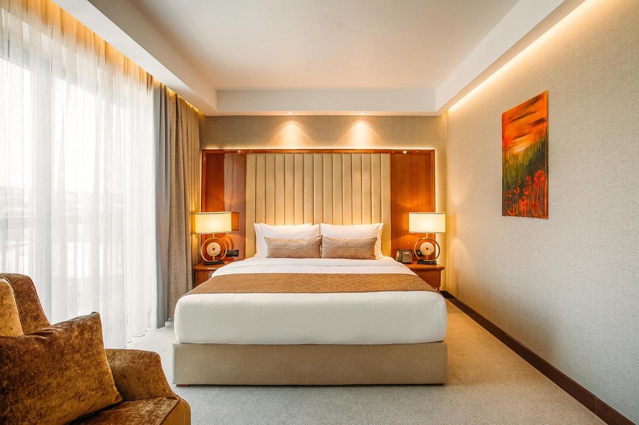 Marjan Plaza Hotel Tbilisi Eksteriør billede