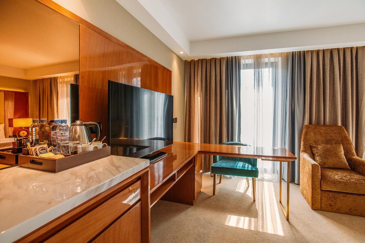 Marjan Plaza Hotel Tbilisi Eksteriør billede