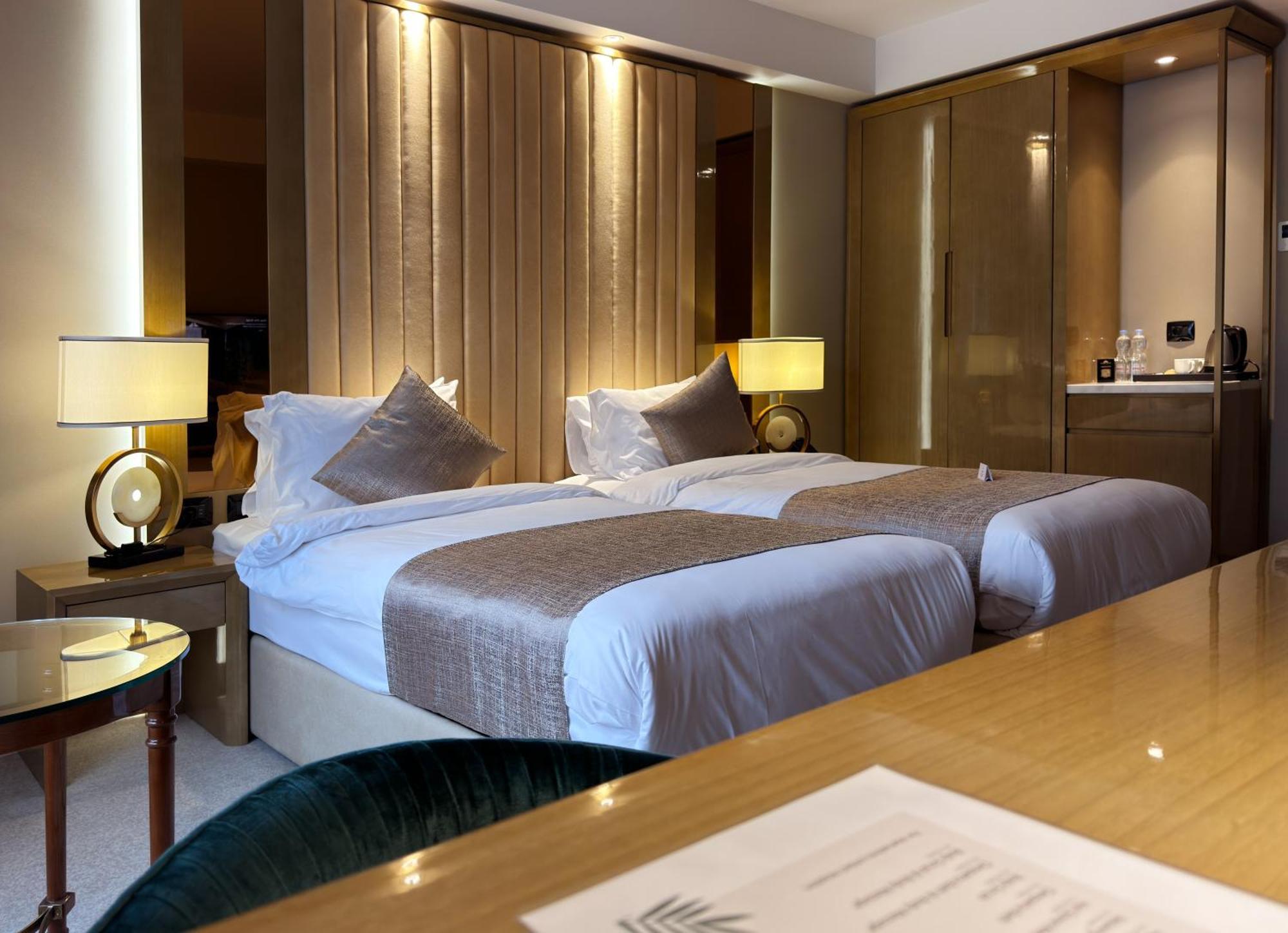 Marjan Plaza Hotel Tbilisi Eksteriør billede