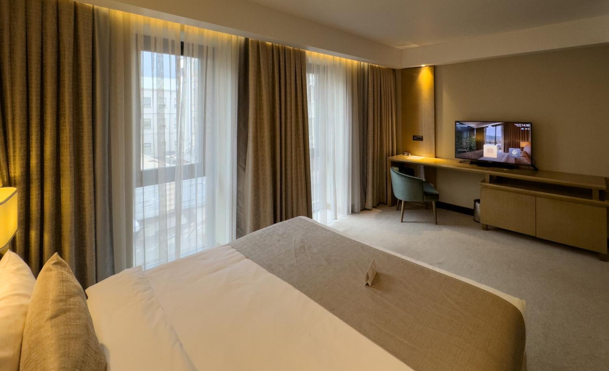 Marjan Plaza Hotel Tbilisi Eksteriør billede